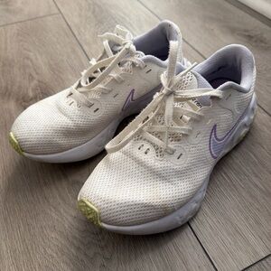 Nike Women's Cream and Purple Sneakers